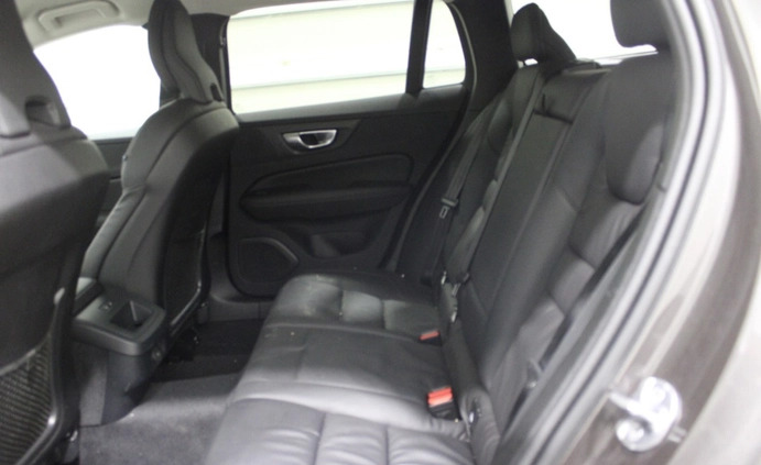 Volvo V60 cena 59900 przebieg: 20500, rok produkcji 2023 z Wrocław małe 781
